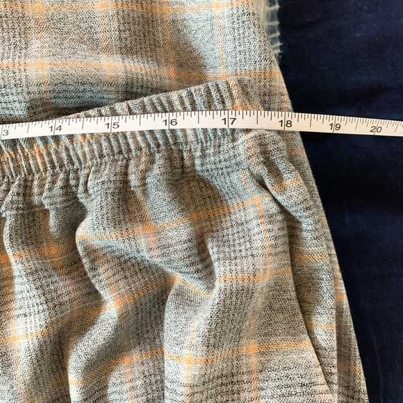 🌚 Kenneth Cole Plaid Pants with Black Piping - Picture 7 of 7